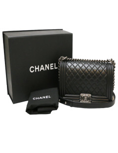 Boy CHANEL noir cuir lisse