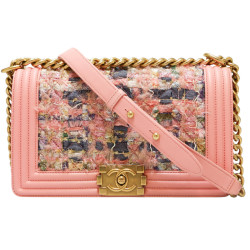 Boy CHANEL  rose tweed