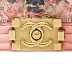 Boy CHANEL  rose tweed