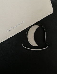 DELVAUX Magritte wallet