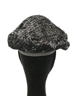 Béret T M CHANEL sequins noirs