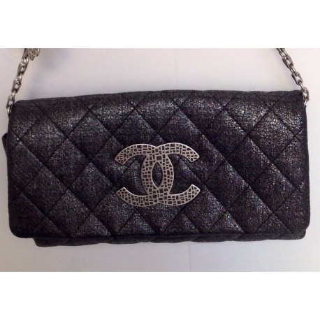 pochette CHANEL  grise irisée