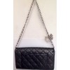 pochette CHANEL grise irisée