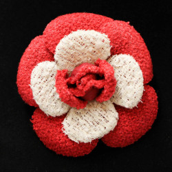 Broche camélia CHANEL bicolore