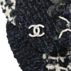 Broche camélia CHANEL noir blanc