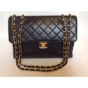 Jumbo CHANEL vintage bag