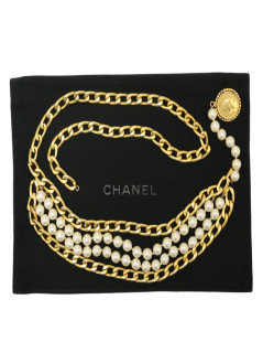 CHANEL perlescent pearls belt