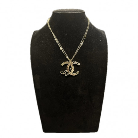 Chocker CHANEL pendentif CC