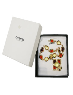 CHANEL glass paste vintage necklace