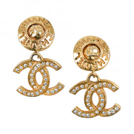 CHANEL Vintage gilded CC pendant clip-on earrings