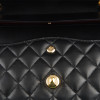 Timeless CHANEL cuir d'agneau noir