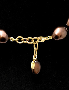 CHANEL pearly glazed brown molten glass choker 