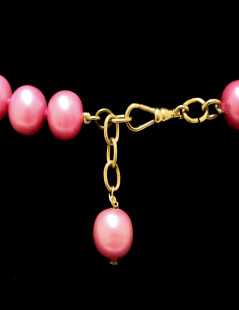 CHANEL vintage pearly pink molten glass long beaded necklace