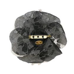 Broche CHANEL brodé