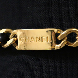 Ceinture vintage CHANEL cuir et métal noir