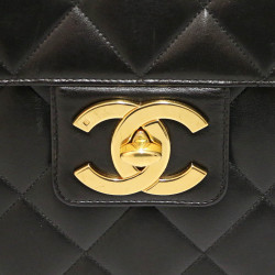 Sacoche CHANEL matelassé noir