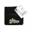 Broche CHANEL sneaker