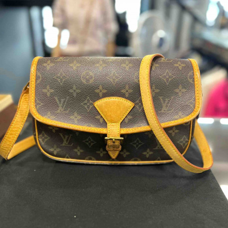 Sac Sologne LOUIS VUITTON Monogram