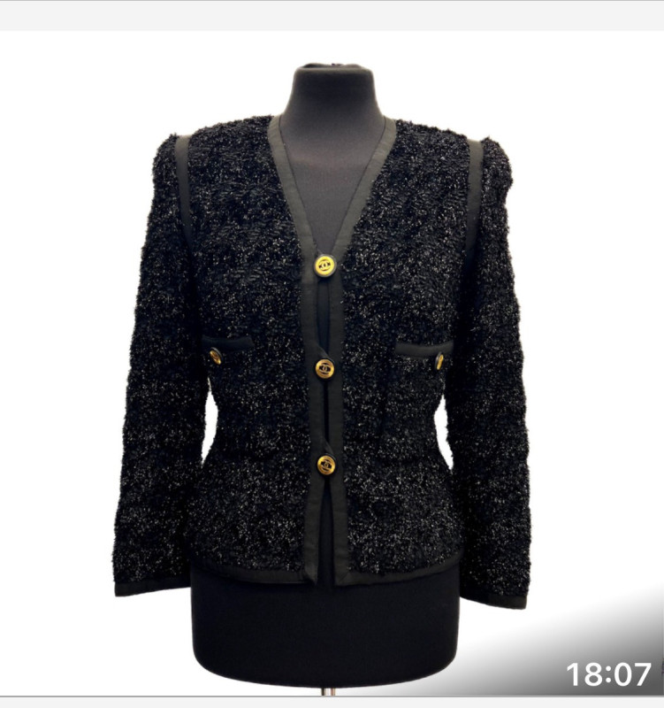 Veste T 38 CHANEL noire brillante