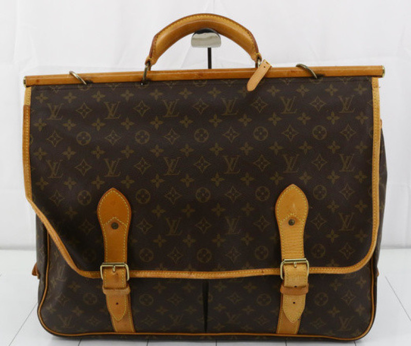 Sac chasse LOUIS VUITTON monogram