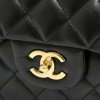 Jumbo CHANEL matelassé noir 