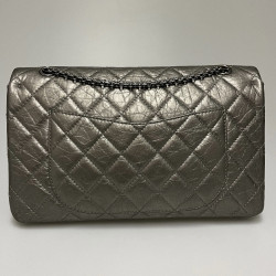 2.55 CHANEL cuir vieilli argent mat