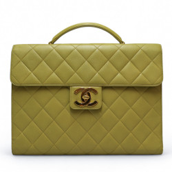 Porte documents CHANEL vert anis