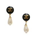 Boucles d'oreille CHANEL perle poire