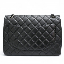 Maxi Jumbo CHANEL cuir matelassé noir