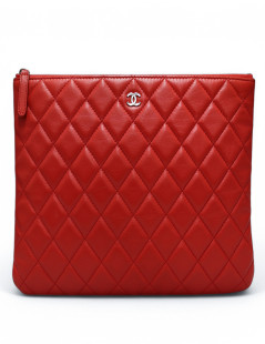 Pochette CHANEL rouge matelassée