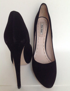 Escarpins MIU MIU t 37.5 en suede noire