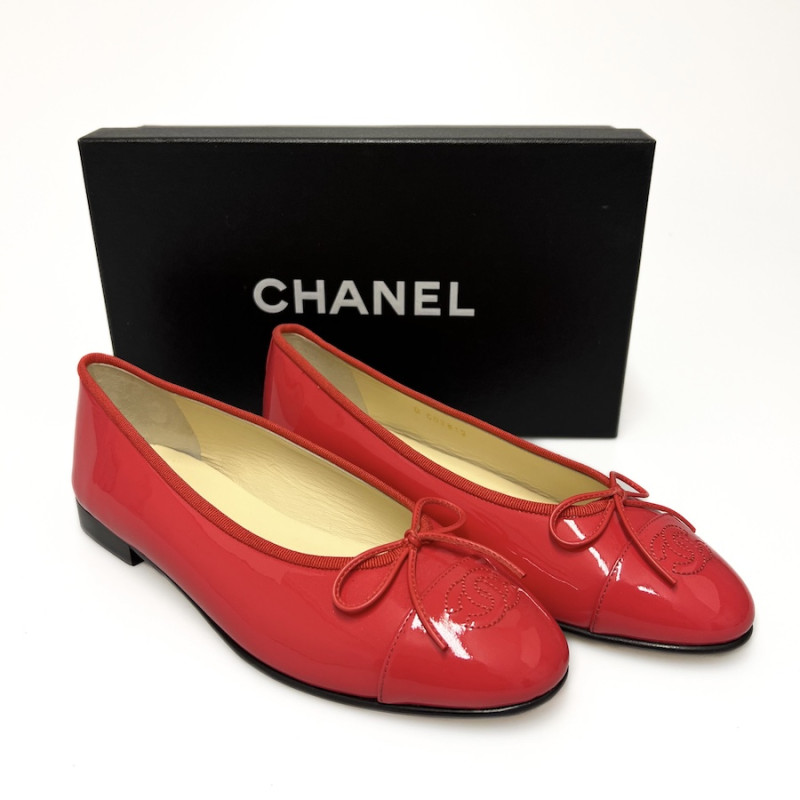 Ballerines CHANEL 38,5 vernies