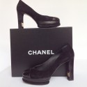 CHANEL T37 suede and leather pumps