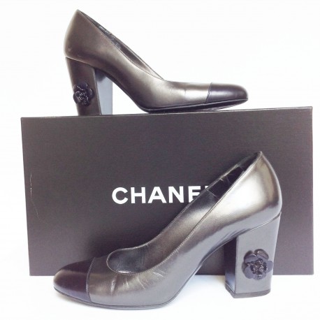 Escarpins CHANEL T39.5 bicolores