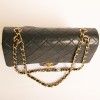 Sac Timeless CHANEL en cuir de veau lisse noir