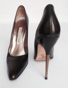 Escarpins  MANOLO BLAHNIK T38  cuir noi