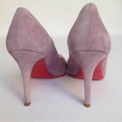 Escarpins en daim violet CHRISTIAN LOUBOUTIN T37,5