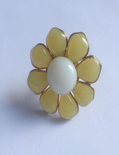 Bague Fleur MARGUERITE DE VALOIS jaune et blanche