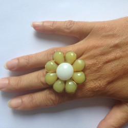 Bague Fleur MARGUERITE DE VALOIS jaune et blanche