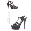 Sandales YVES SAINT LAURENT " Tribute " T 36.5 cuir vernI 