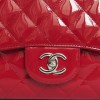 Sac maxi jumbo CHANEL cuir verni rouge