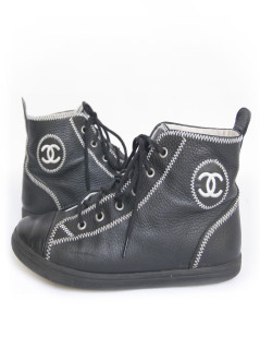 Baskets CHANEL T 39.5 cuir grainé  noiret surpiqûres  