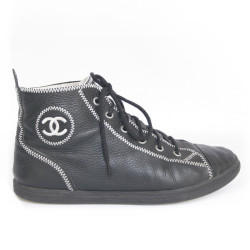 Baskets CHANEL T 39.5 cuir grainé  noiret surpiqûres  