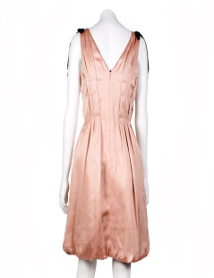 Robe de cocktail t 38 LOUIS VUITTON satin duchesse vieux rose