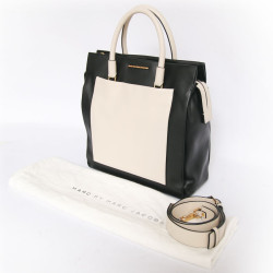 Sac MARC BY MARC JACOBS cuir bicolore noir et blanc 