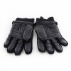 Paire de gants CHANEL en cuir noir