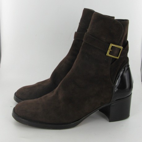 T37, 5 CHANEL Brown boots