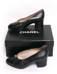 Ballerines CHANEL t 36 1/5 noires