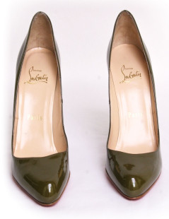 Escarpins LOUBOUTIN T 36 vernis vert kaki