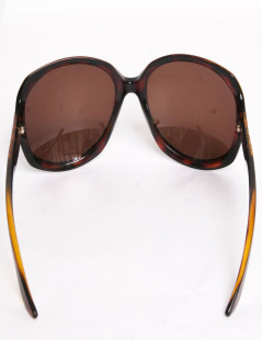 Lunettes de soleil DIOR larges